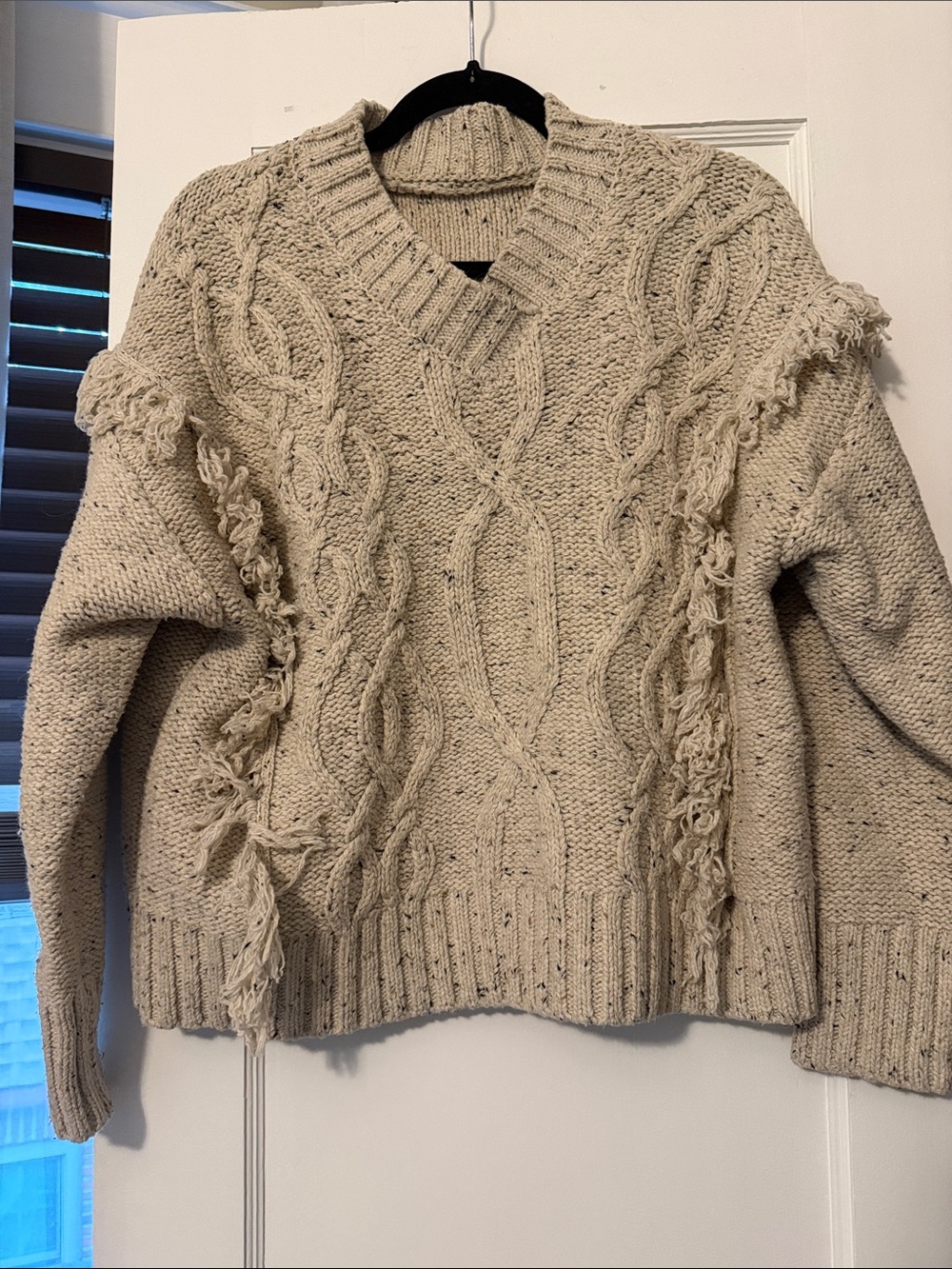 Cider Oatmeal Cable-Knit Fringe V-Neck Sweater